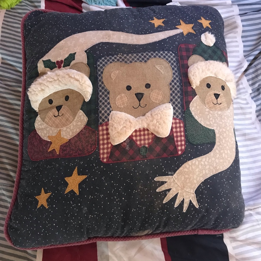 Holiday pillows